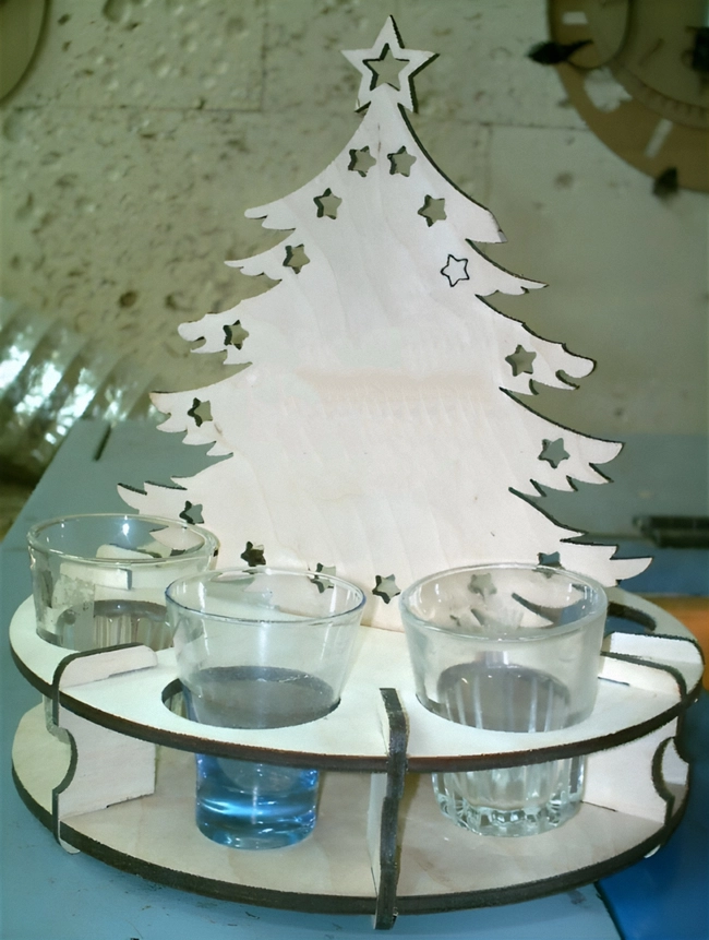 Christmas tree with wineglasses 4mm