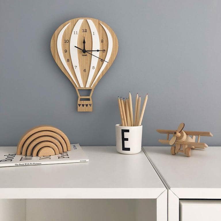 Air Balloon Shape Cartoon Wall Clock Kids Room Decor