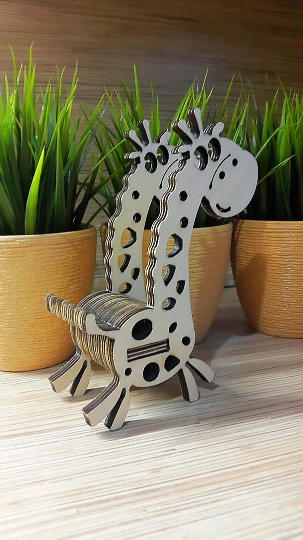 Giraffe Phone Stand