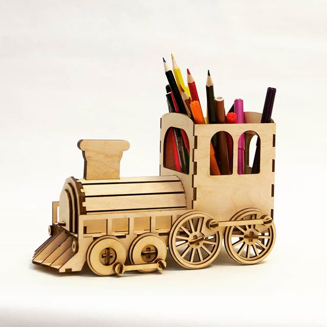 Steam Locomotive Pen Organizer With Piggy Bank