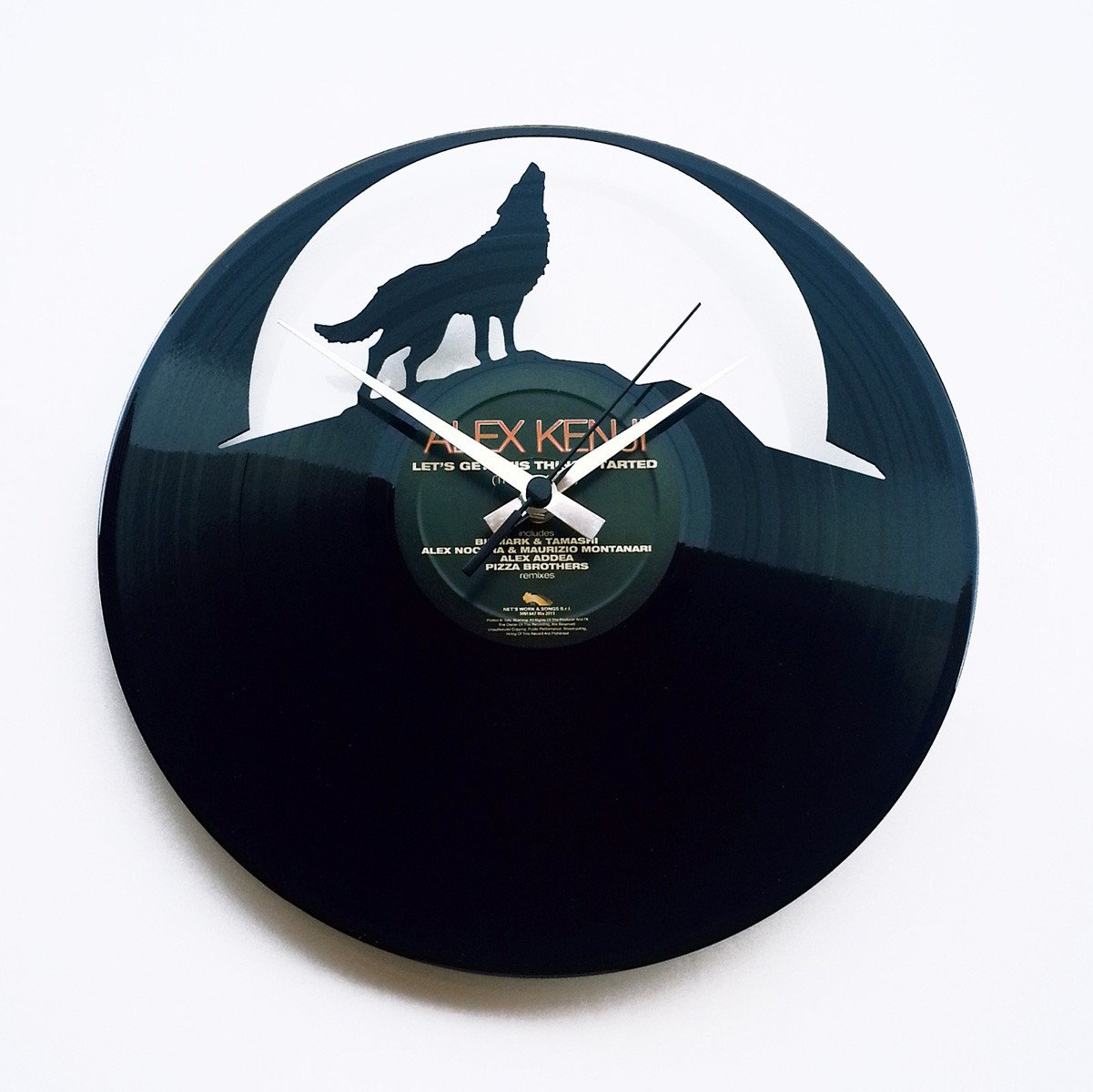 Wolf Moon Wall Clock lupo