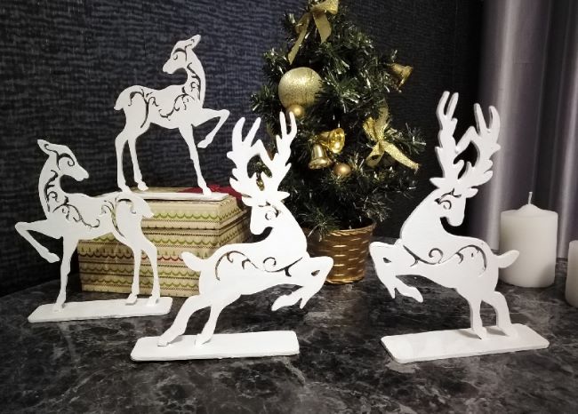 Wooden Christmas Deer Decoration