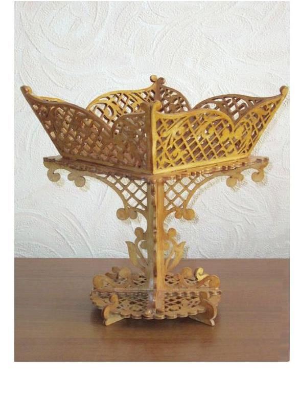 Wooden Decorative Fruit Candy Basket