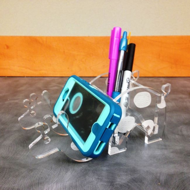 Acrylic Giraffe Phone Stand Pen Holder 6mm