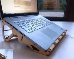 Laptop stand