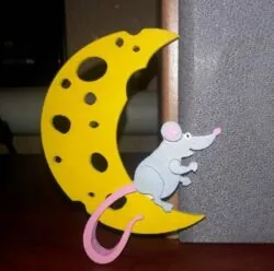 Mouse and piece of cheese