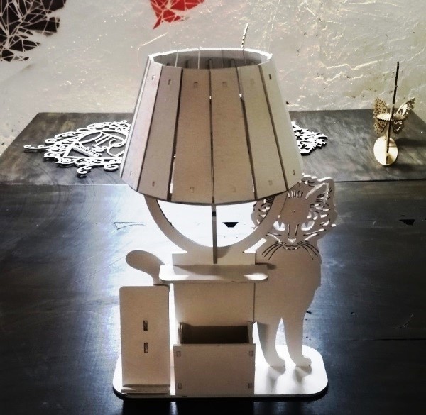 Cat lamp