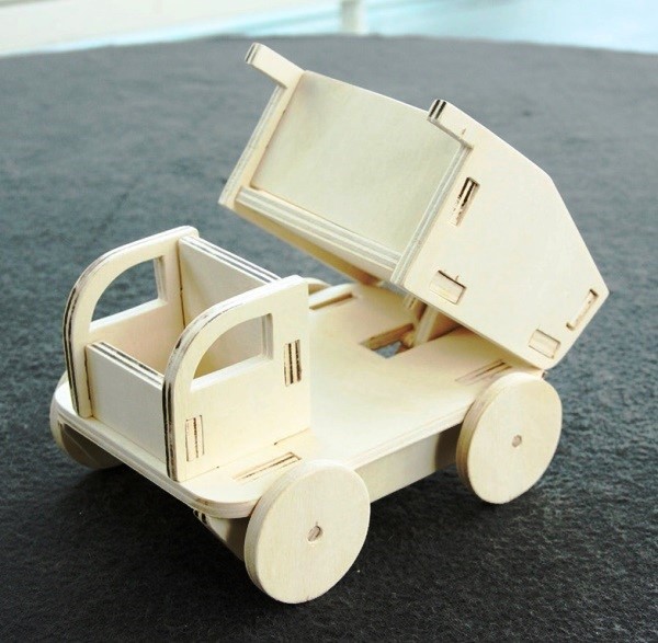 Children's toy car