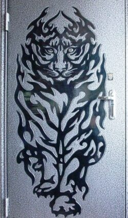 Tiger at the door