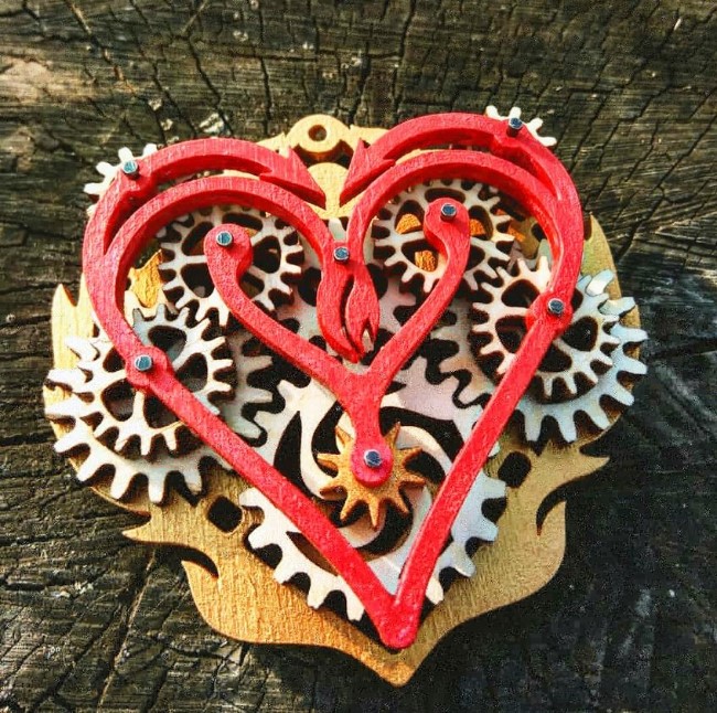 Gear heart keychain