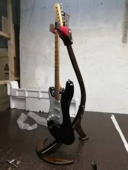 Guitar stand