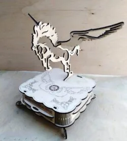 Box with pegasus