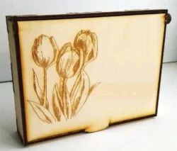 Box with tulip