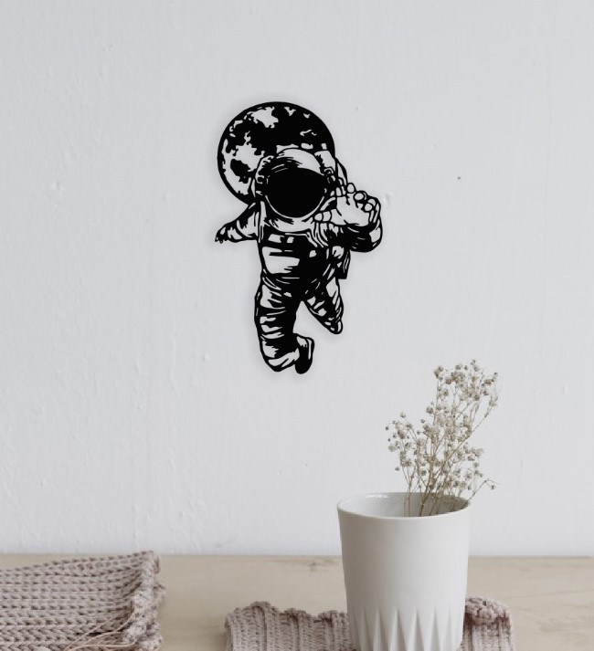 Astronaut wall decor