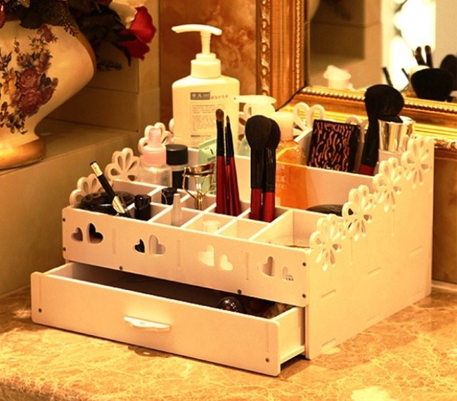 Chrysanthemum cosmetic shelf