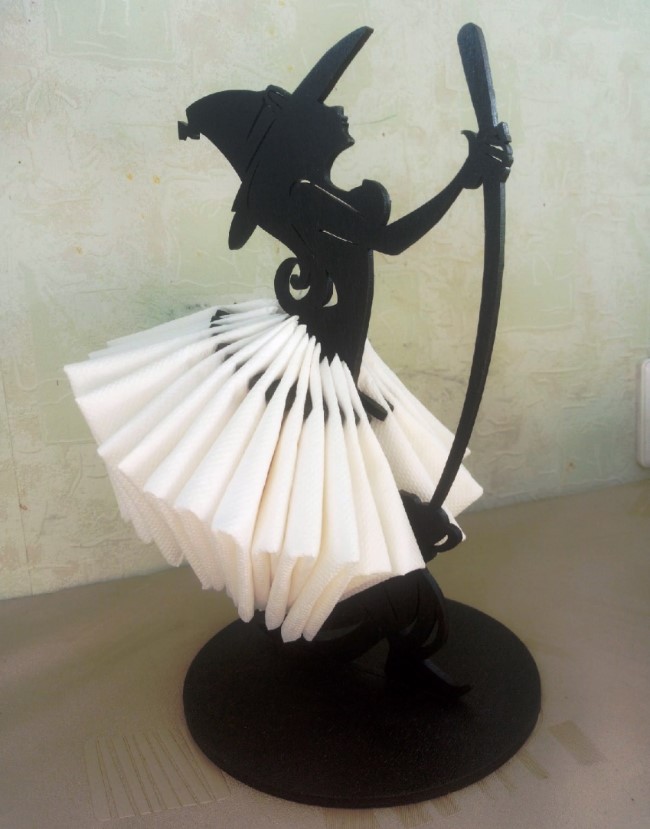 Witch napkin holder