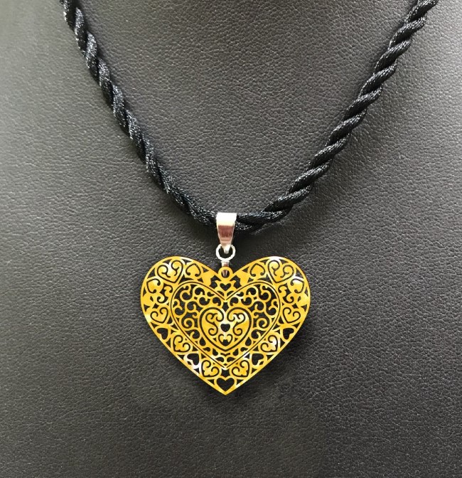 Heart pendant