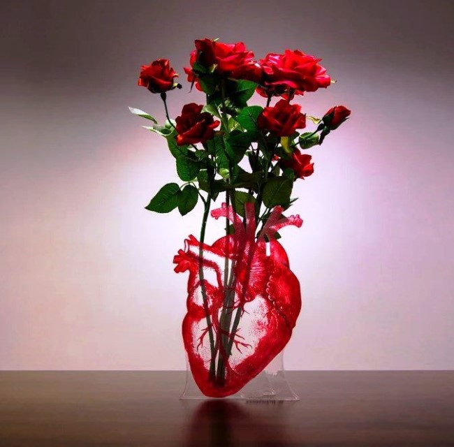 Heart vase