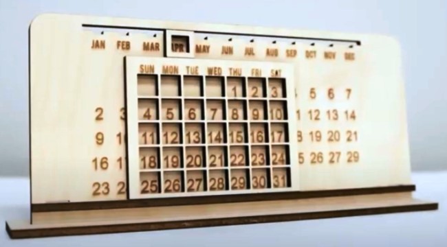 Wood calendar