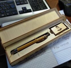 Pen box