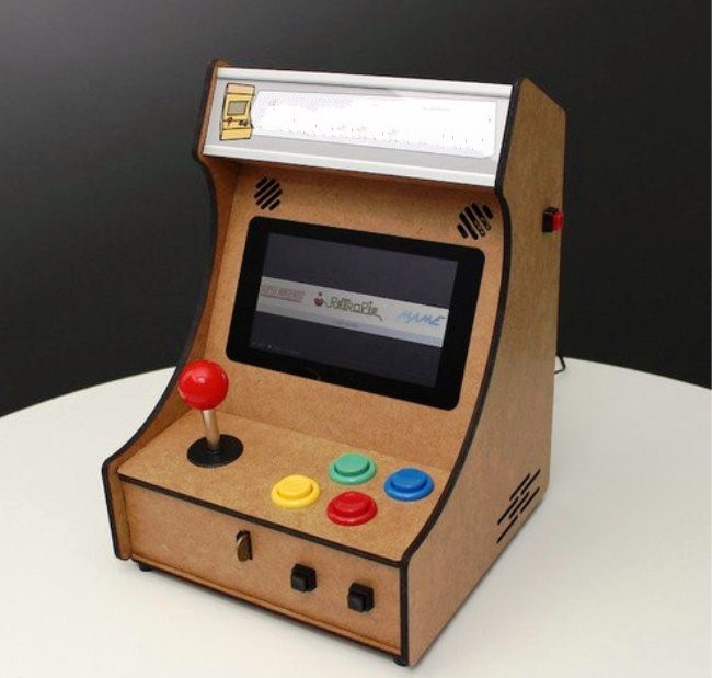 Mini Pi-Powered arcade machine