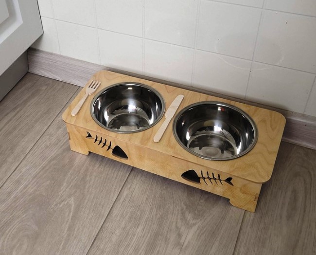 Pet food bowls