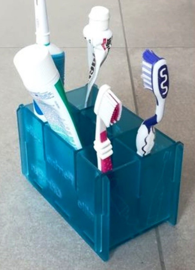 Toothbrush box