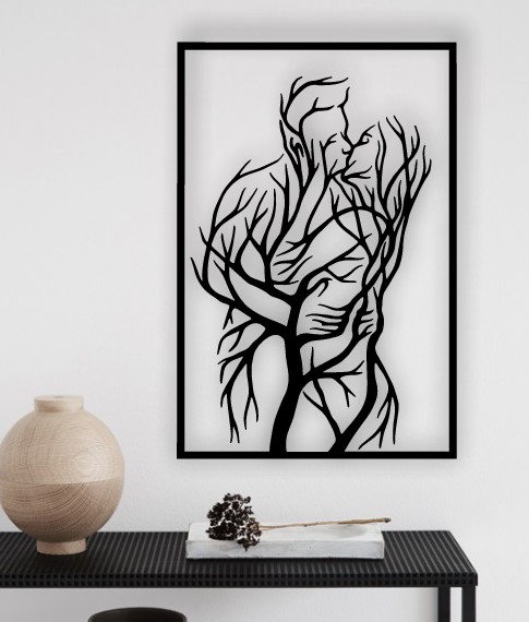 Kissing wall decor