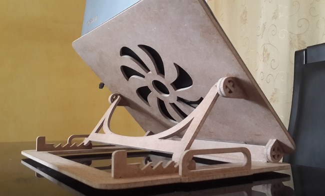 Laptop stand