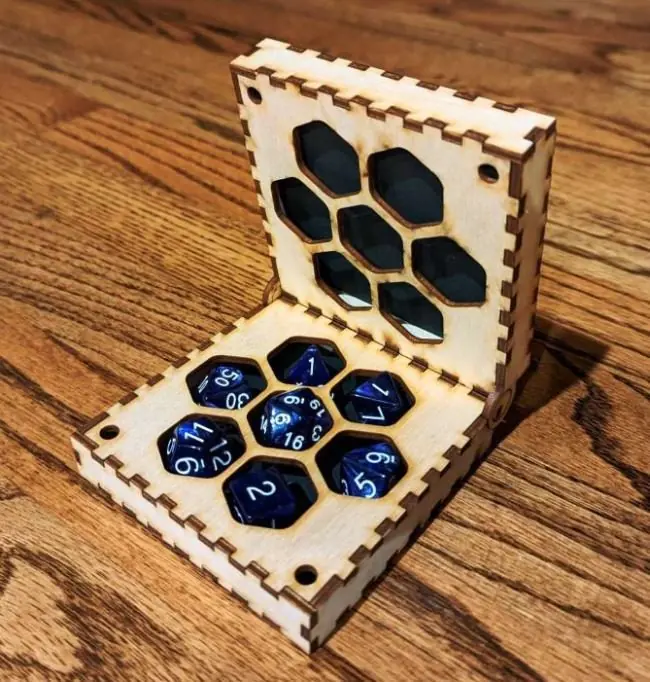 Dice box