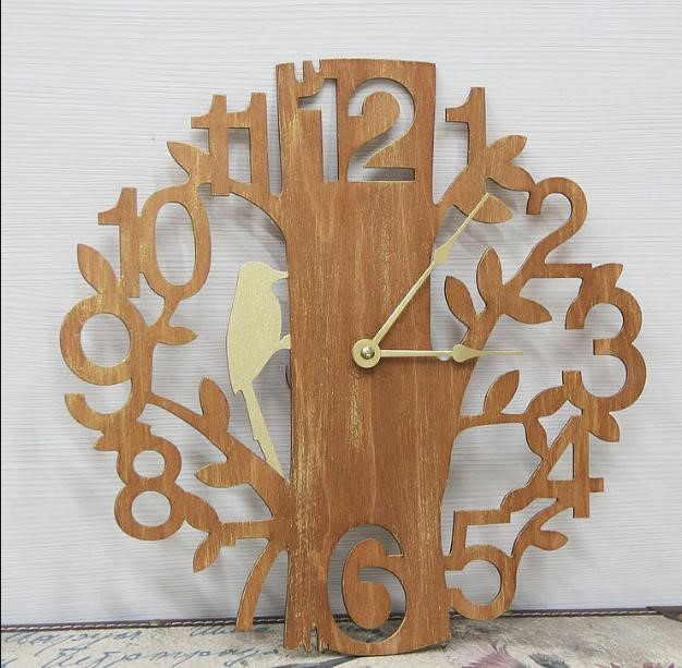 Bird On Tree Clock