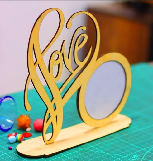 Love photo frame