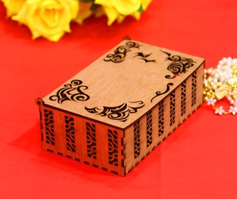 Wooden jewelry box