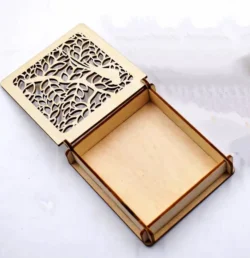 Square pattern gift box