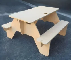 Children’s table and chair set