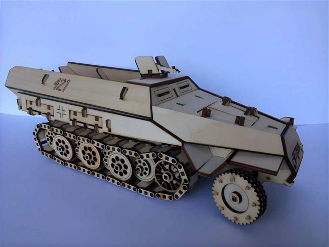 Armored personnel carrier