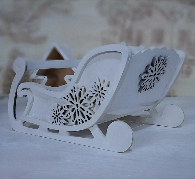 Christmas sleigh decoration