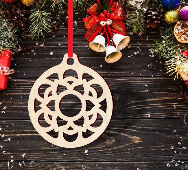 Holiday snowflake bauble