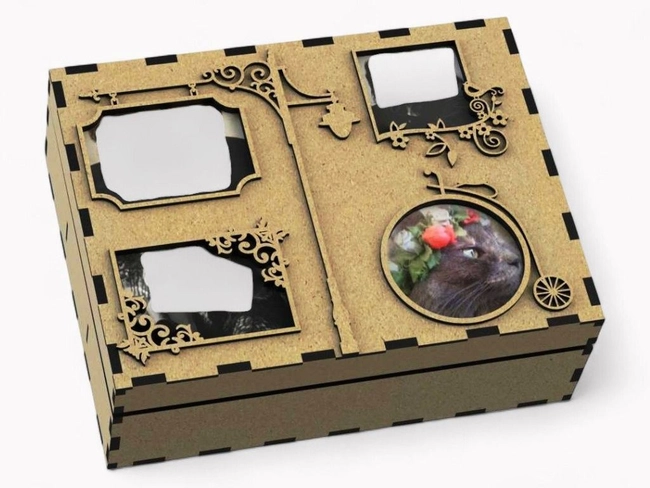 Jewelry box with compartments