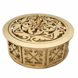 Round wooden box on scroll saw pattern for jewelry