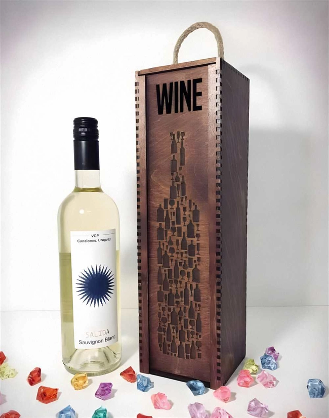 Wine bottle box with sliding lid