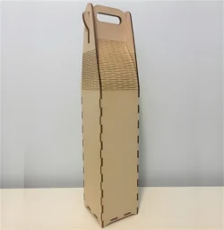 Wine bottle carrier with living hinge