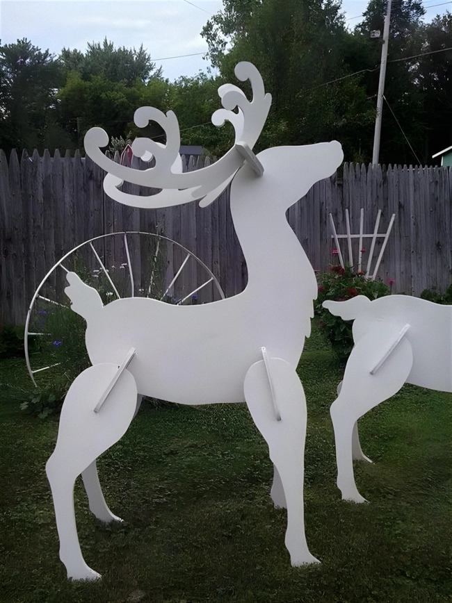 Wood reindeer christmas yard art lawn decoration