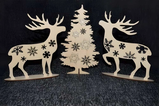 Wooden christmas tree with deers