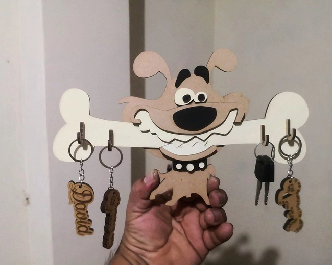 Dog with bone key hanger