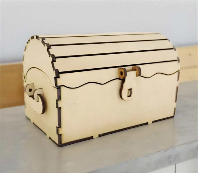 Storage trunk wooden treasur