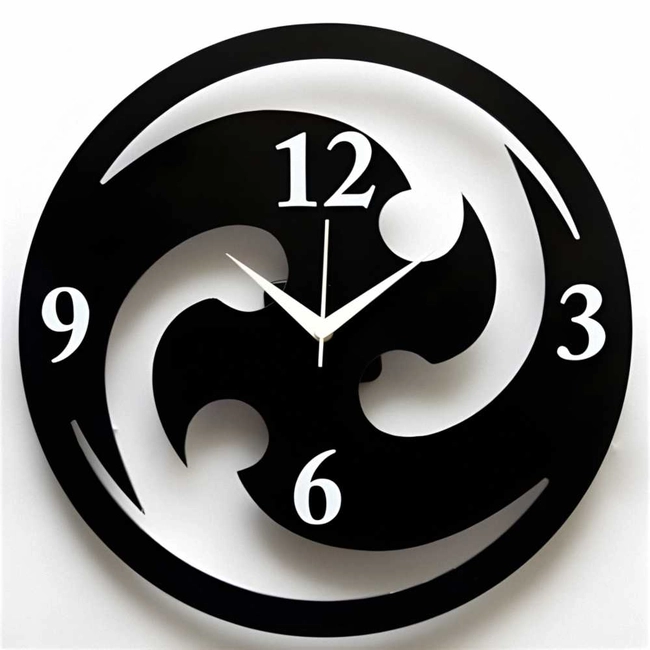 Wheel art round wall clock