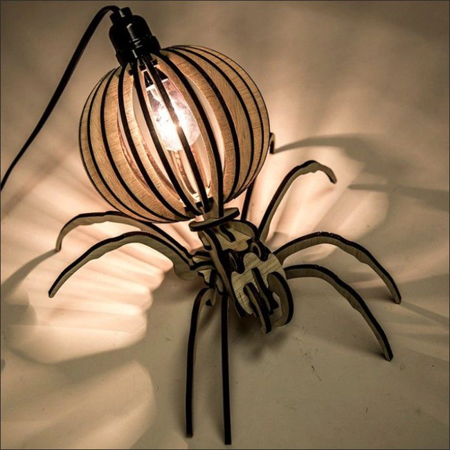 Wooden spider shaped lamp